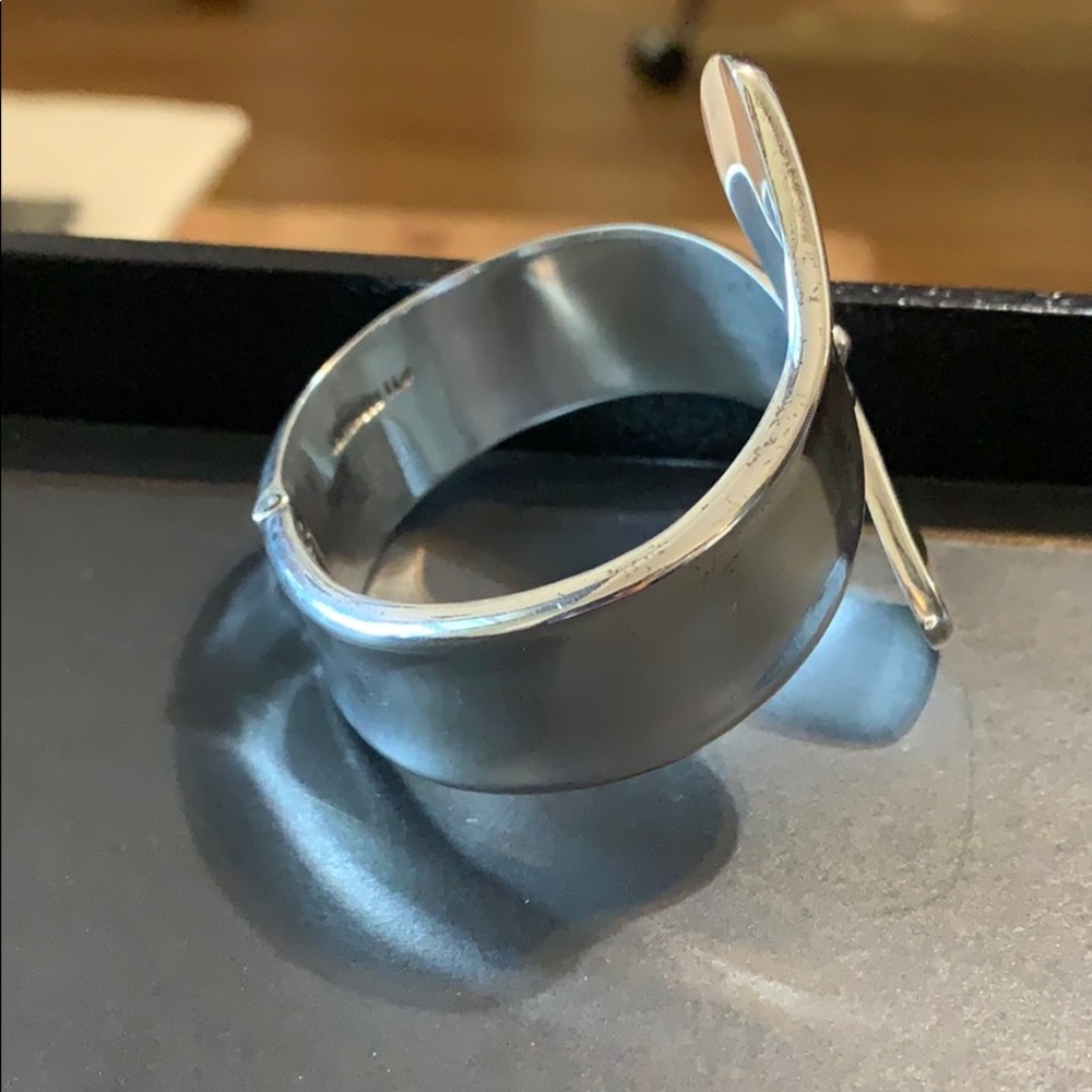 Vintage Sterling Silver Clamper Hinged Bracelet - Picture 8 of 16